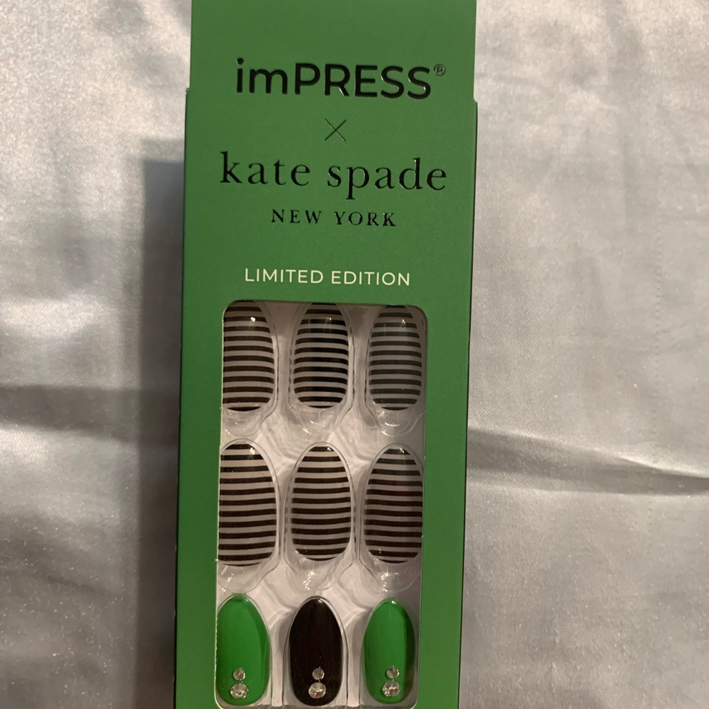 Kate Spade limited edition impress fake nails NIB - Picture 3 of 12